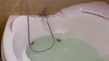 播放 在桑拿房的肛门里操邻居