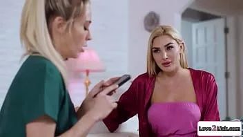 play Love2lick.com - busty babe parmak minyon oda arkadaşı pislik