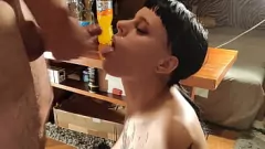 play Compilație tabu a adolescentului maghiar de suturi în gât adânc