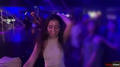 Putar Toilet Umum Anal Pounding: Katty West mendapat pantat kacau di klub malam