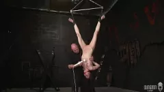 Riproduci Incontro BDSM di suspense: Olivia Owens legata e munta