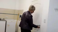 Reproducir El culo insaciable de la madrastra: Perla López anhela tres corridas de la gran polla de su hijastro