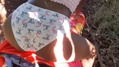 Reproducir Encontré una adolescente latina caliente con un culo enorme y tuvimos sexo duro en público.