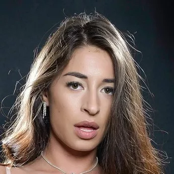 Pornoster Cameron Canela