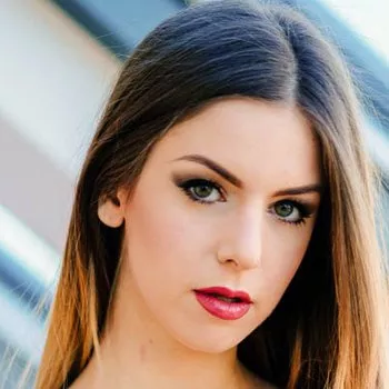 Star du porno Stella Cox