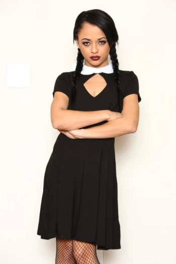 পর্নস্টার Holly Hendrix