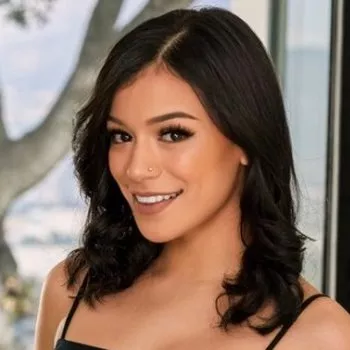 Pornstar Savannah Sixx
